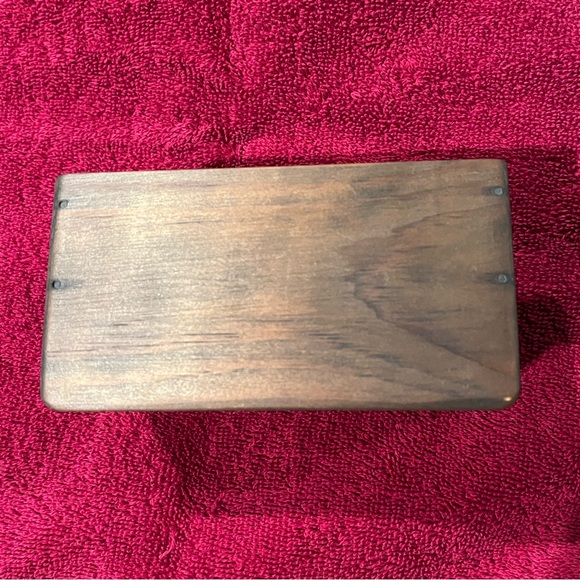 Blanket Chest - Doll Size. Circa 1700's - Picture 5 of 11